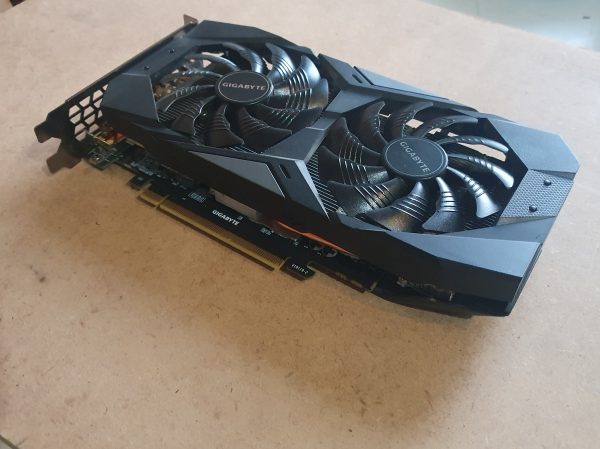 Karta graficzna Gigabyte GeForce GTX 1660 SUPER 6 GB - obrazek 2